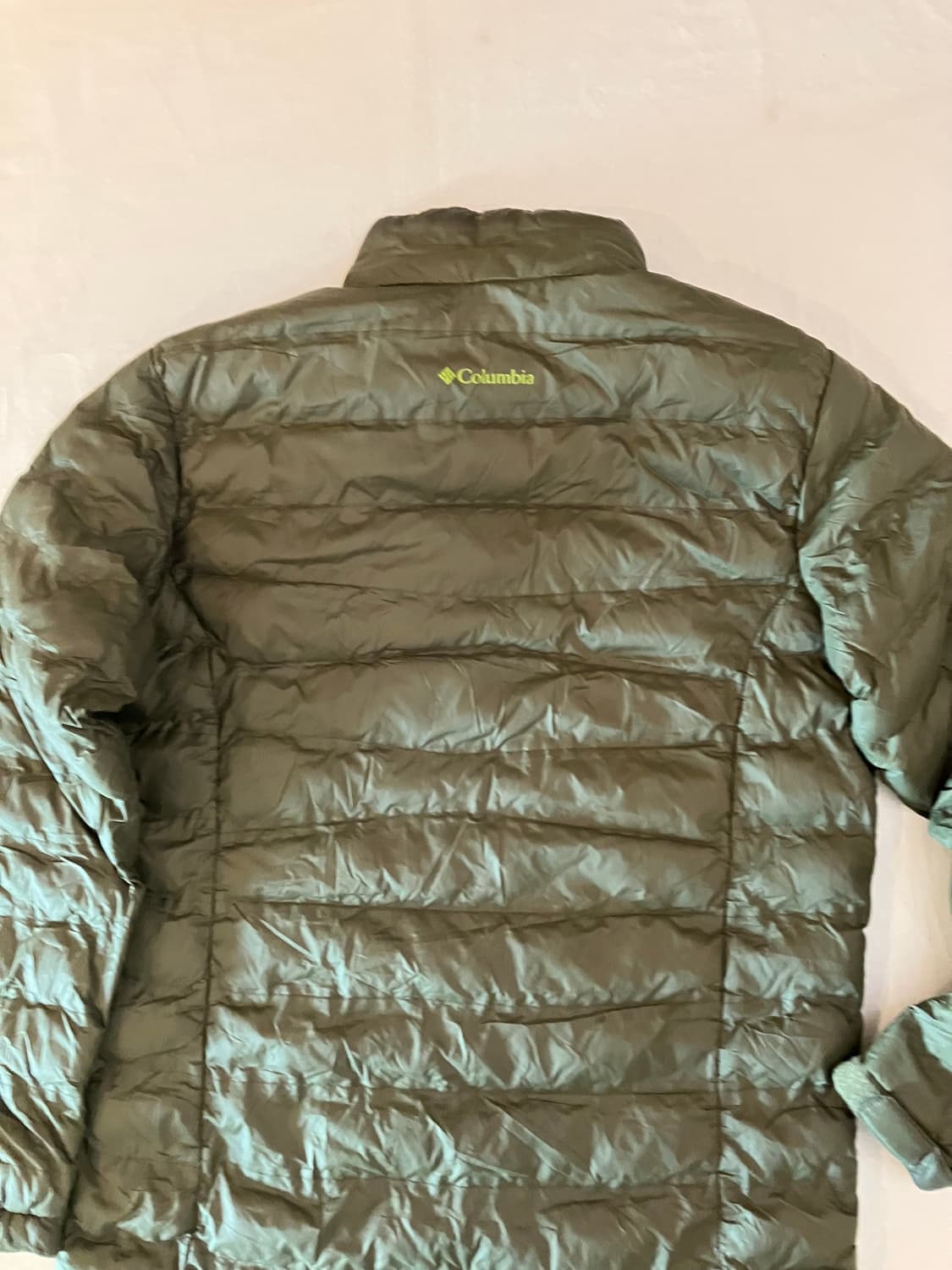 컬럼비아 올리브 그린 경량패딩 카키 상품이미지4