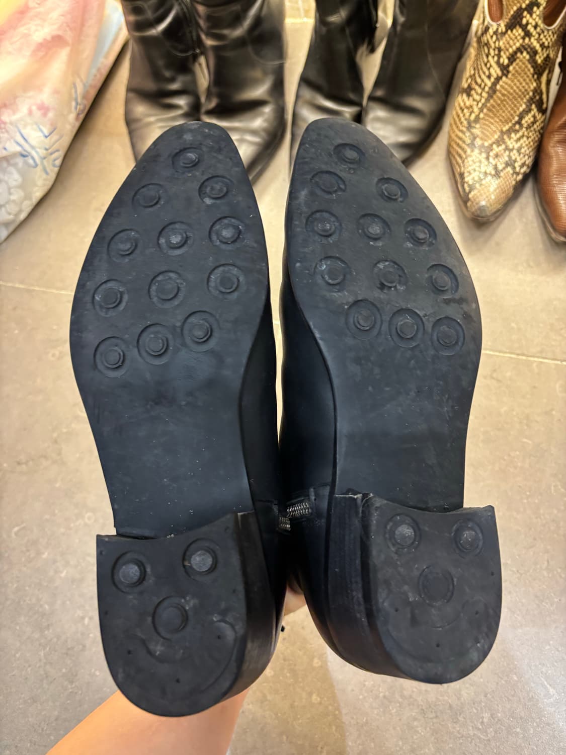 브래드스튜디오 카딘 275 팝니다 상품이미지7