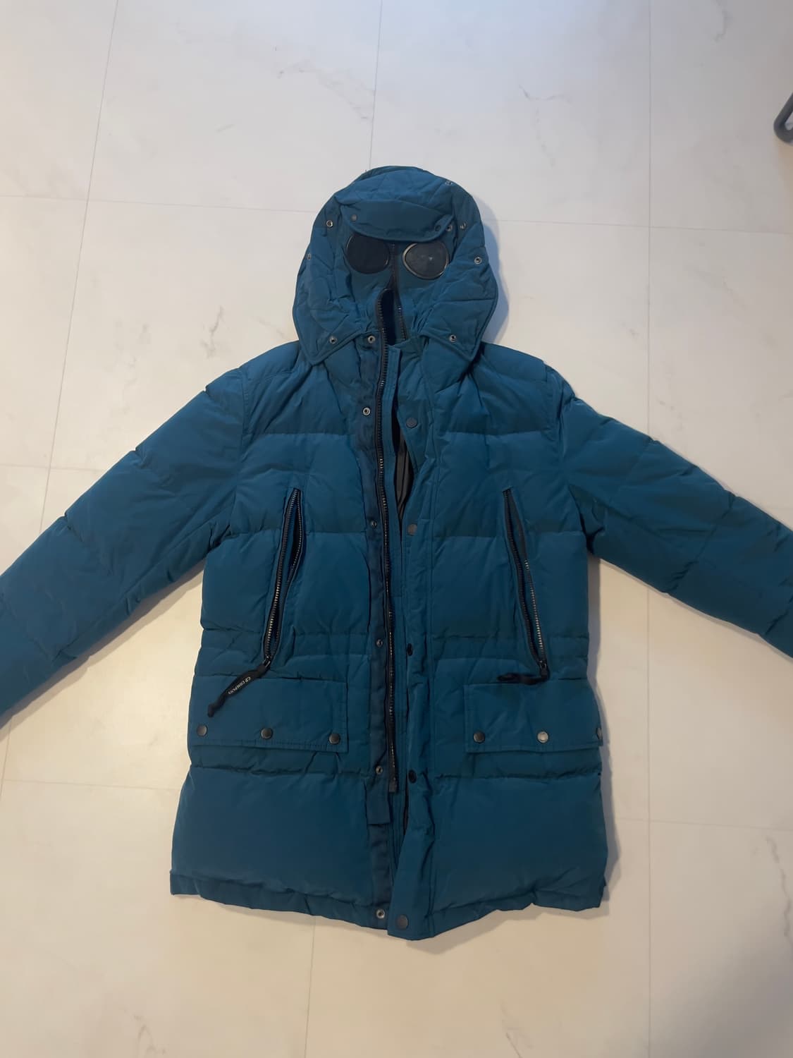 C.P. Company 블루 고글 패딩점퍼 상품이미지4