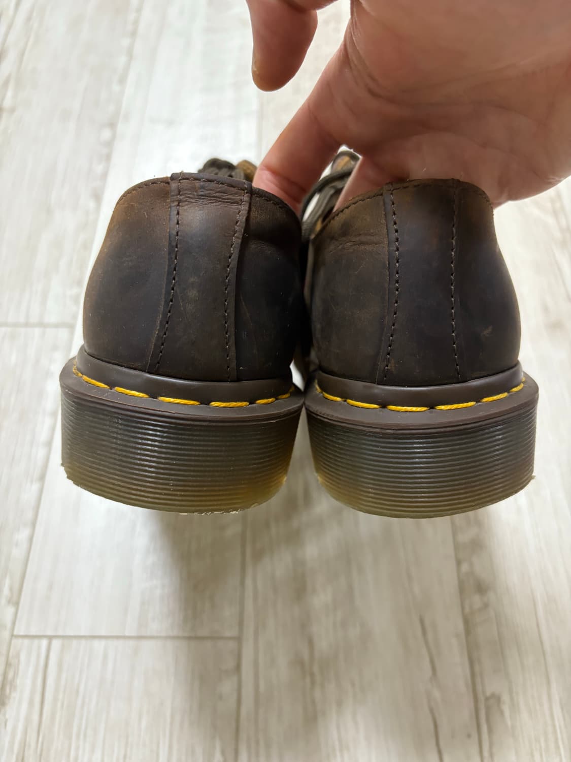 닥터마틴 1461 3홀 크레이지홀스 250 상품이미지5