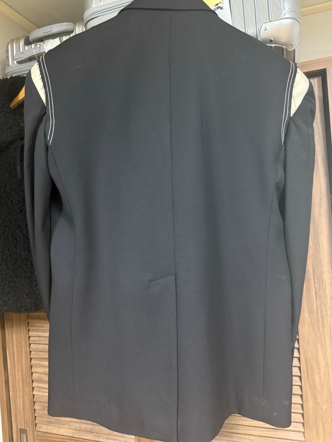 웨이비니스 초판 자켓 로우엣지 블레이저  1사이즈 상품이미지3