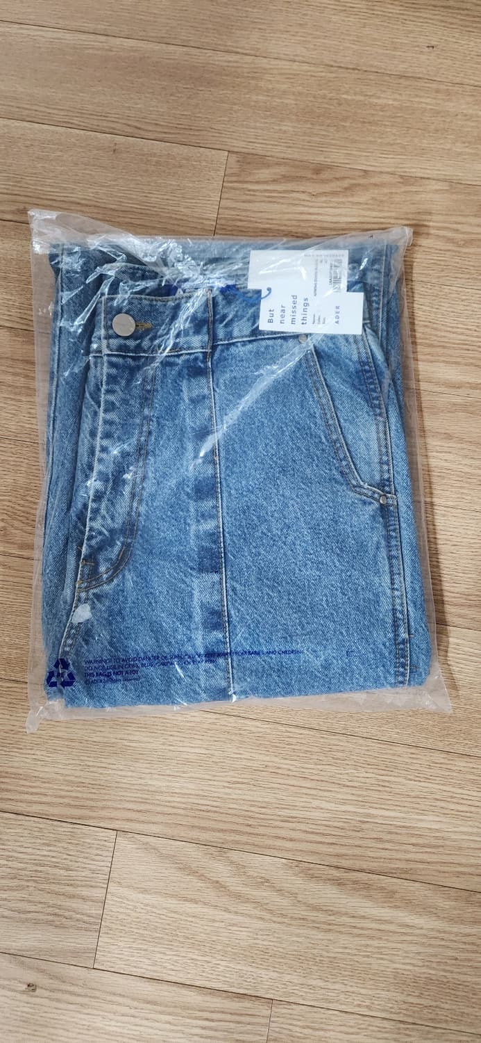 아더에러 AEWING DENIM PANTS A3 상품이미지1