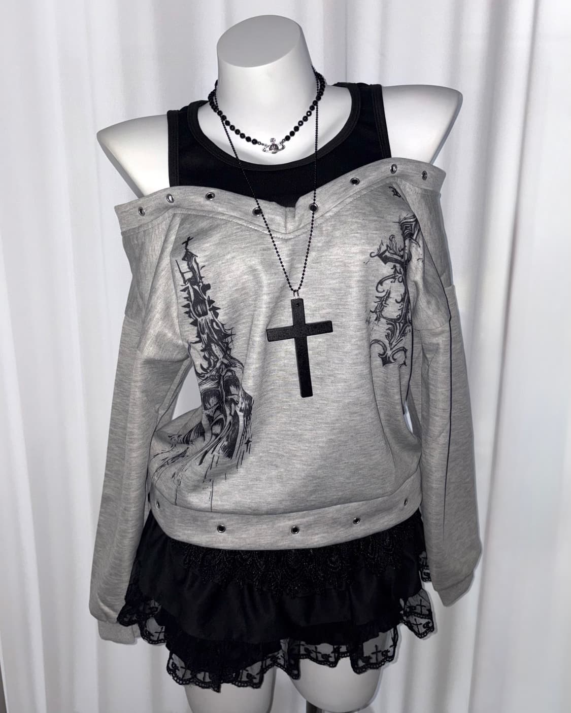 펑크 고딕 쿠로 갸루 맨투맨 레이어드 오프숄더 나나깔 상품이미지1