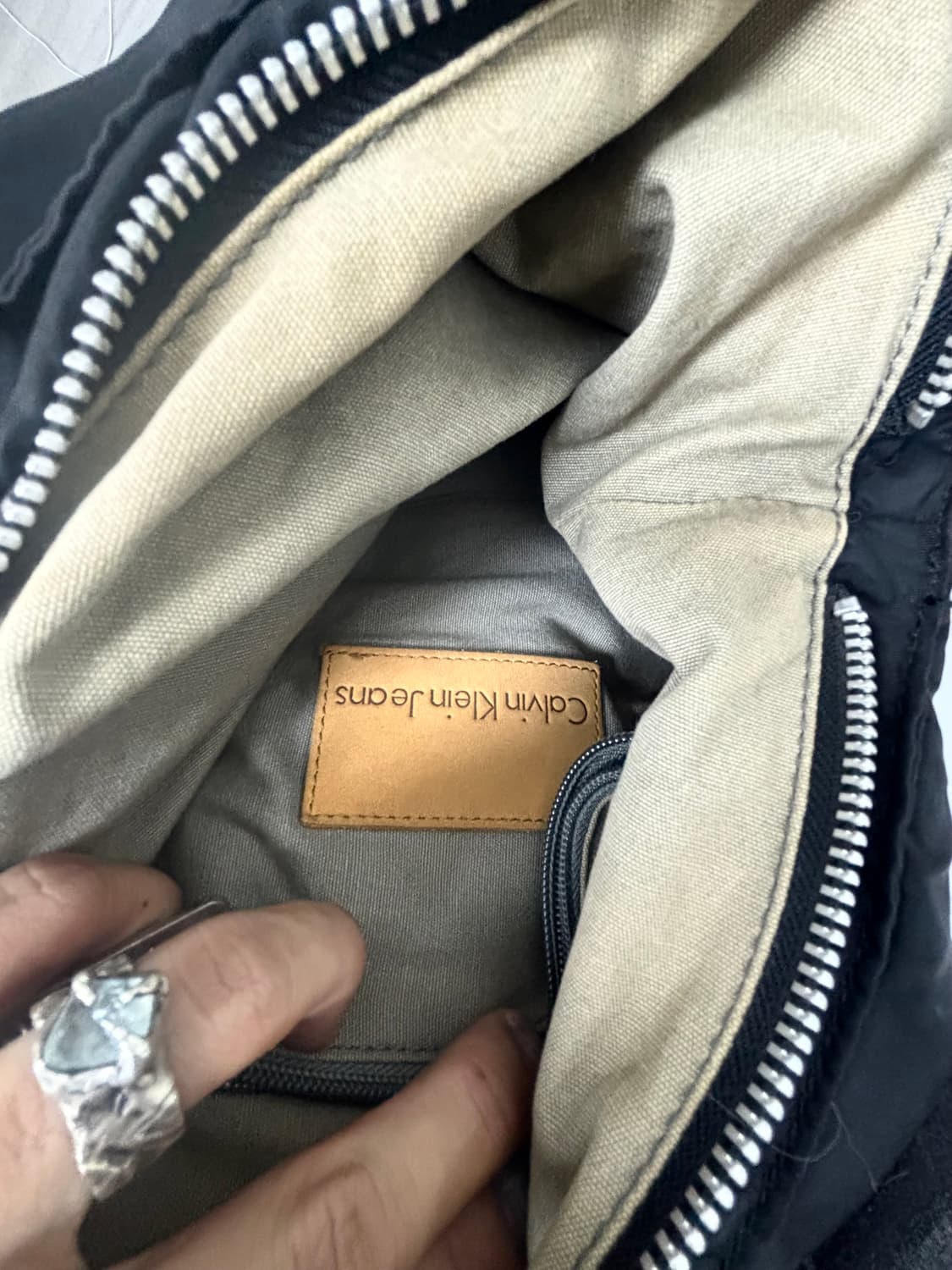 “Calvin Klein” Y2K Nylon Buckle Detail B 상품이미지10