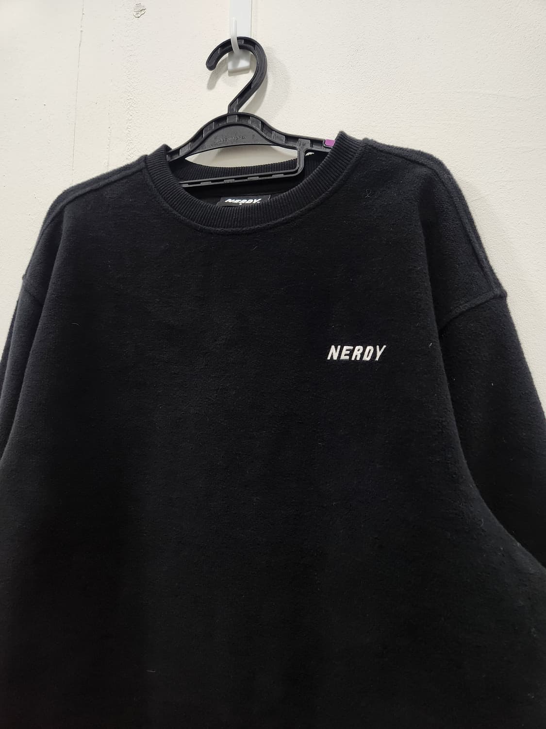 널디 겉감 부들부들 재질의 맨투맨 여성 S~M사이즈 오버핏 상품이미지2