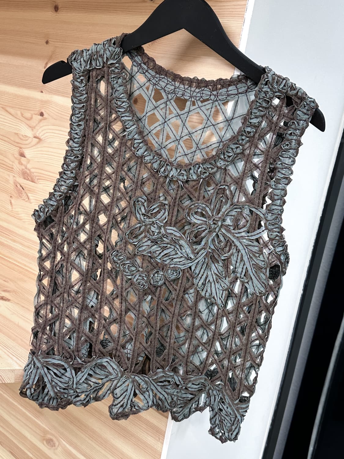 mint choco flower net top 상품이미지1