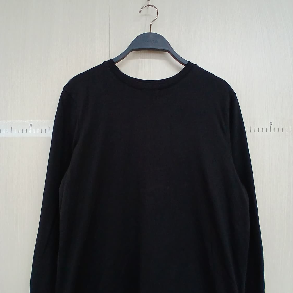A.P.C. 블랙 색상 긴팔 티셔츠 상품이미지2