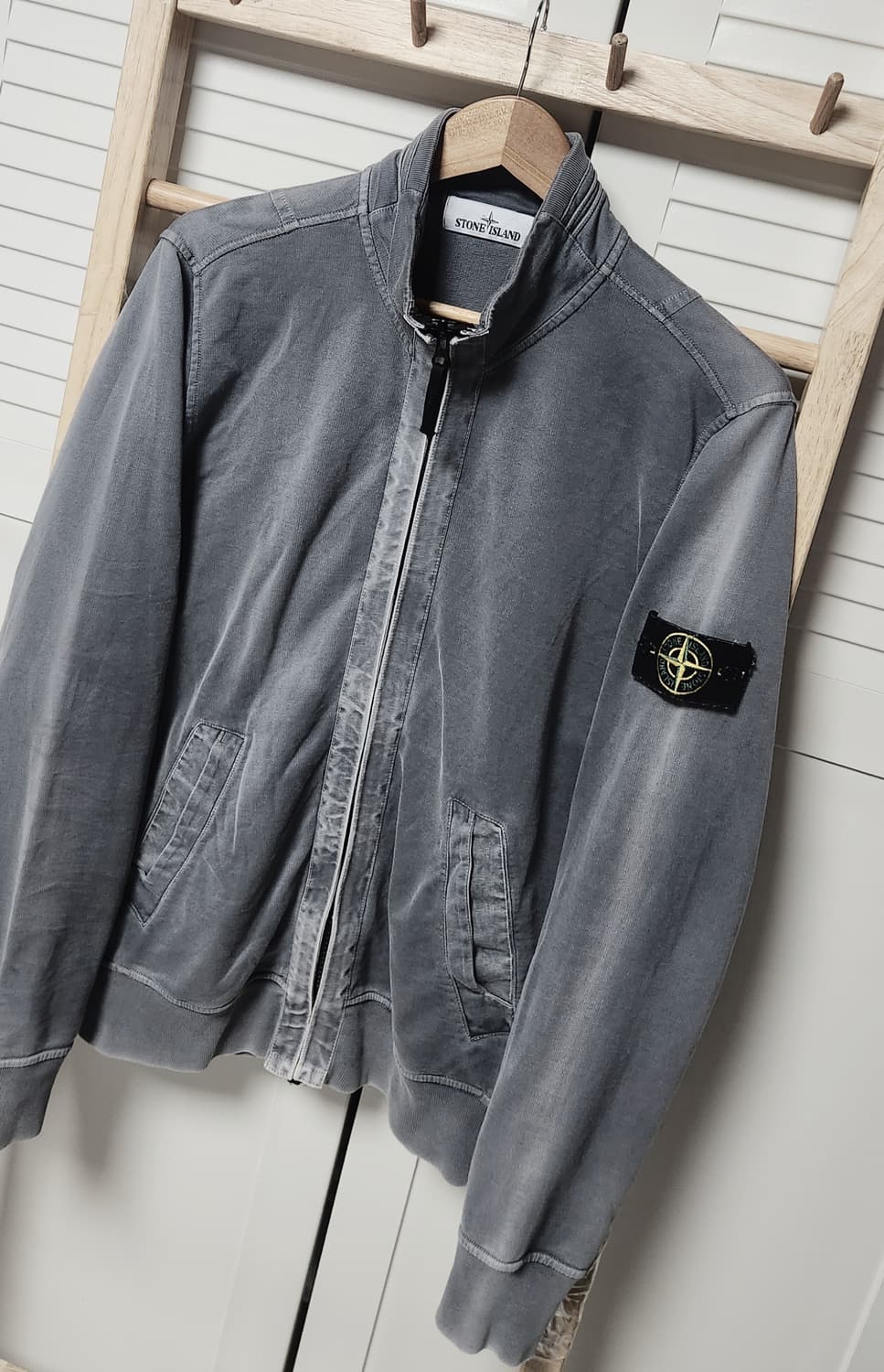 스톤아일랜드 퍼그먼트 그레이 집업 자켓 상품이미지3