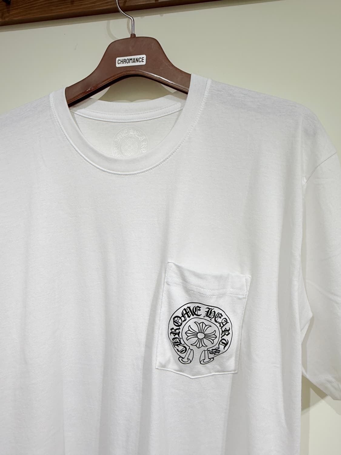 크롬하츠 홀슈스 포켓로고 반팔티 라스베가스 상품이미지3