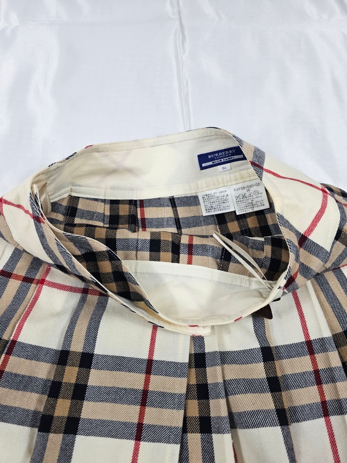 버버리블루라벨미니스커트 상품이미지7