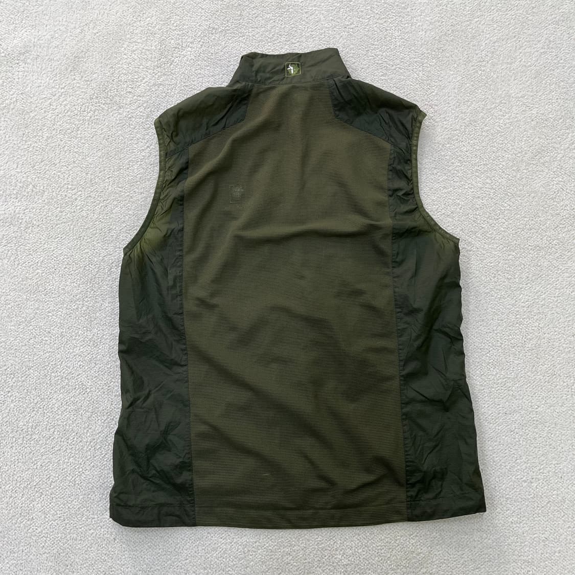 105 블랙야크 경량 바람막이 조끼 0414M 상품이미지4