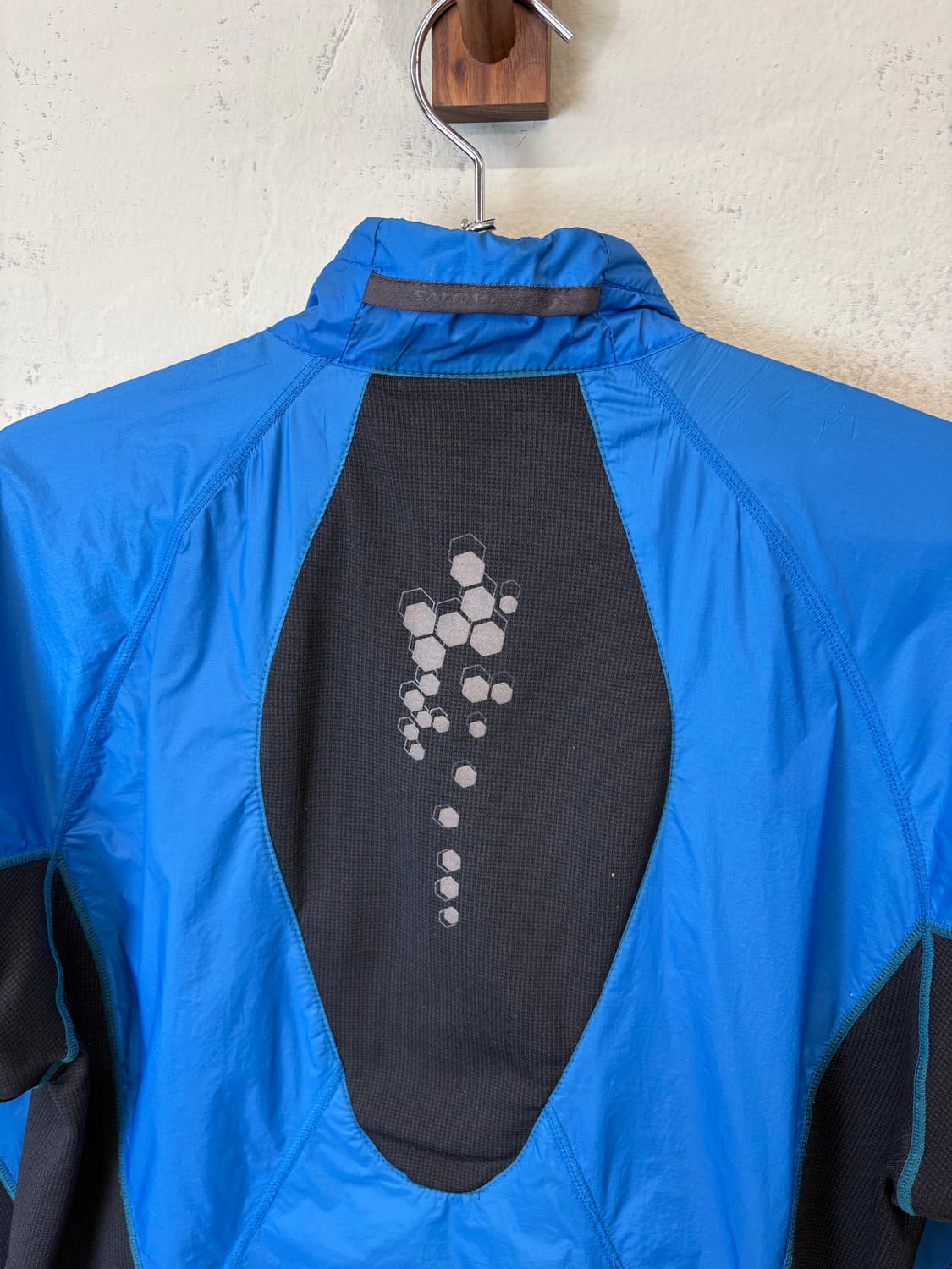 살로몬 바람막이 자켓 상품이미지4