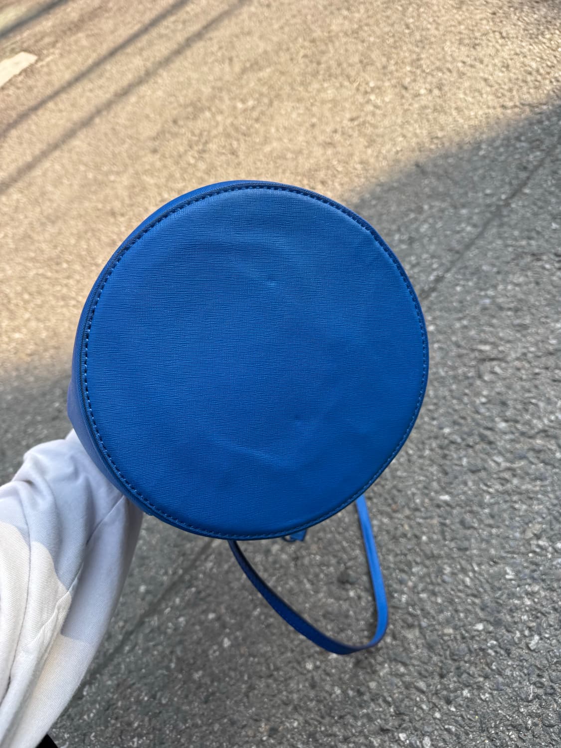 마크제이콥스 레더 버킷백  상품이미지10