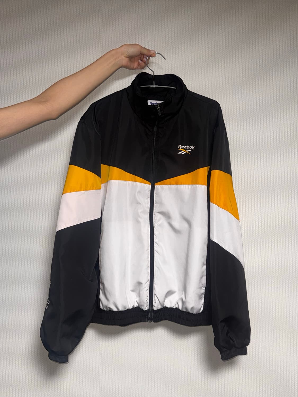 리복 클래식 바람막이 상품이미지1