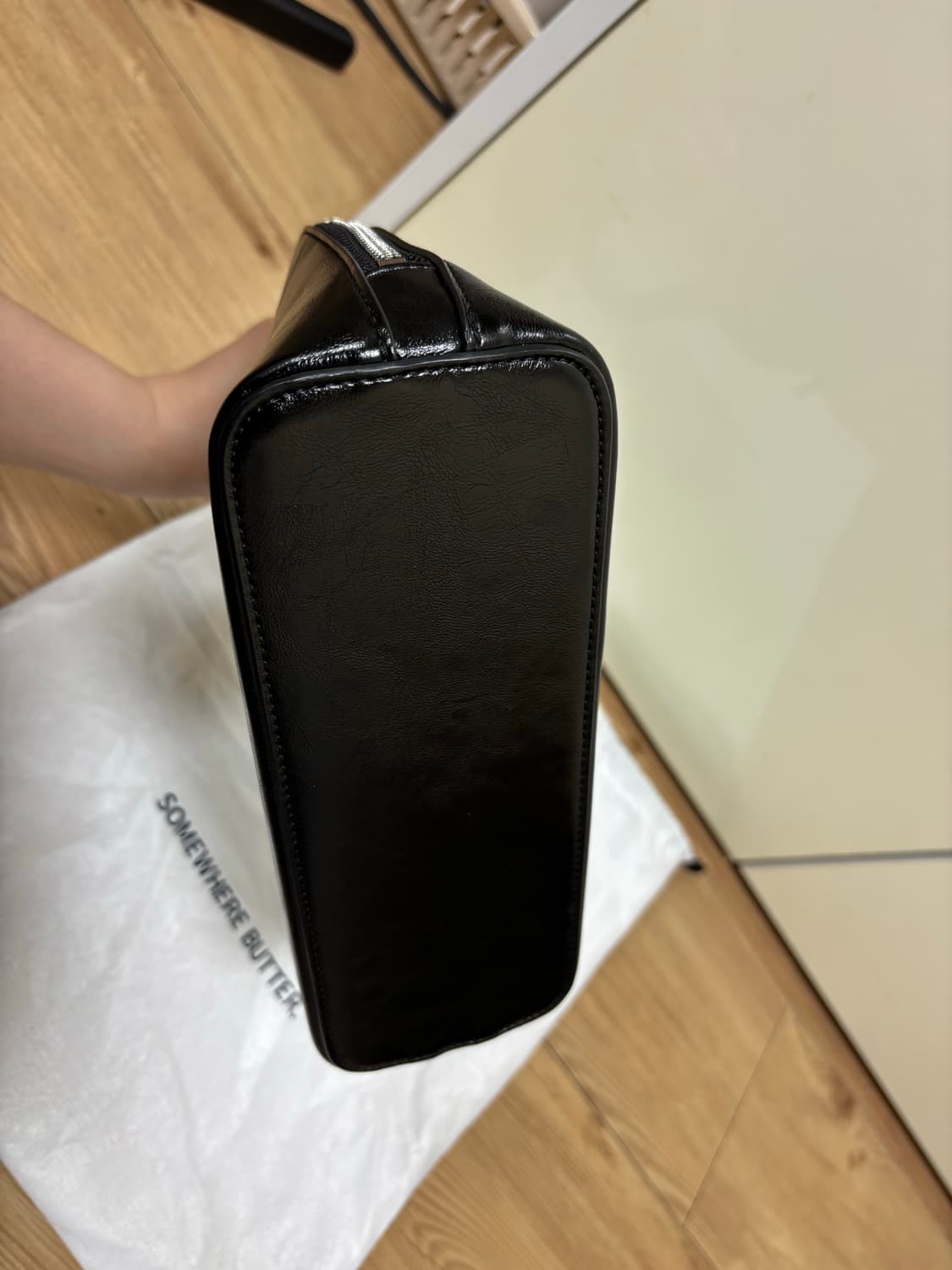 썸웨어버터 Pebble Tote Bag 페블토트백 블랙 상품이미지7