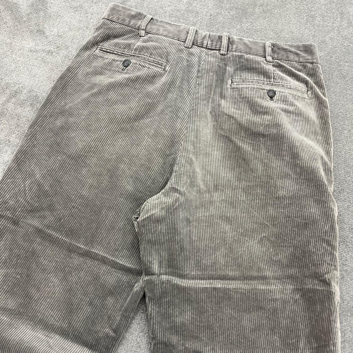 34 입생로랑 뿌르옴므 그레이 코듀로이 팬츠 상품이미지5