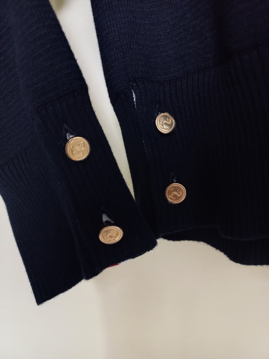 [4size 택,비닐포함]톰브라운 금장 니트 상품이미지5