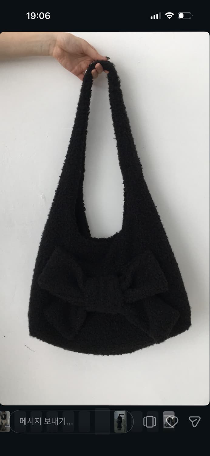 시오서울 리본 플러피 숄더백 블랙 상품이미지4