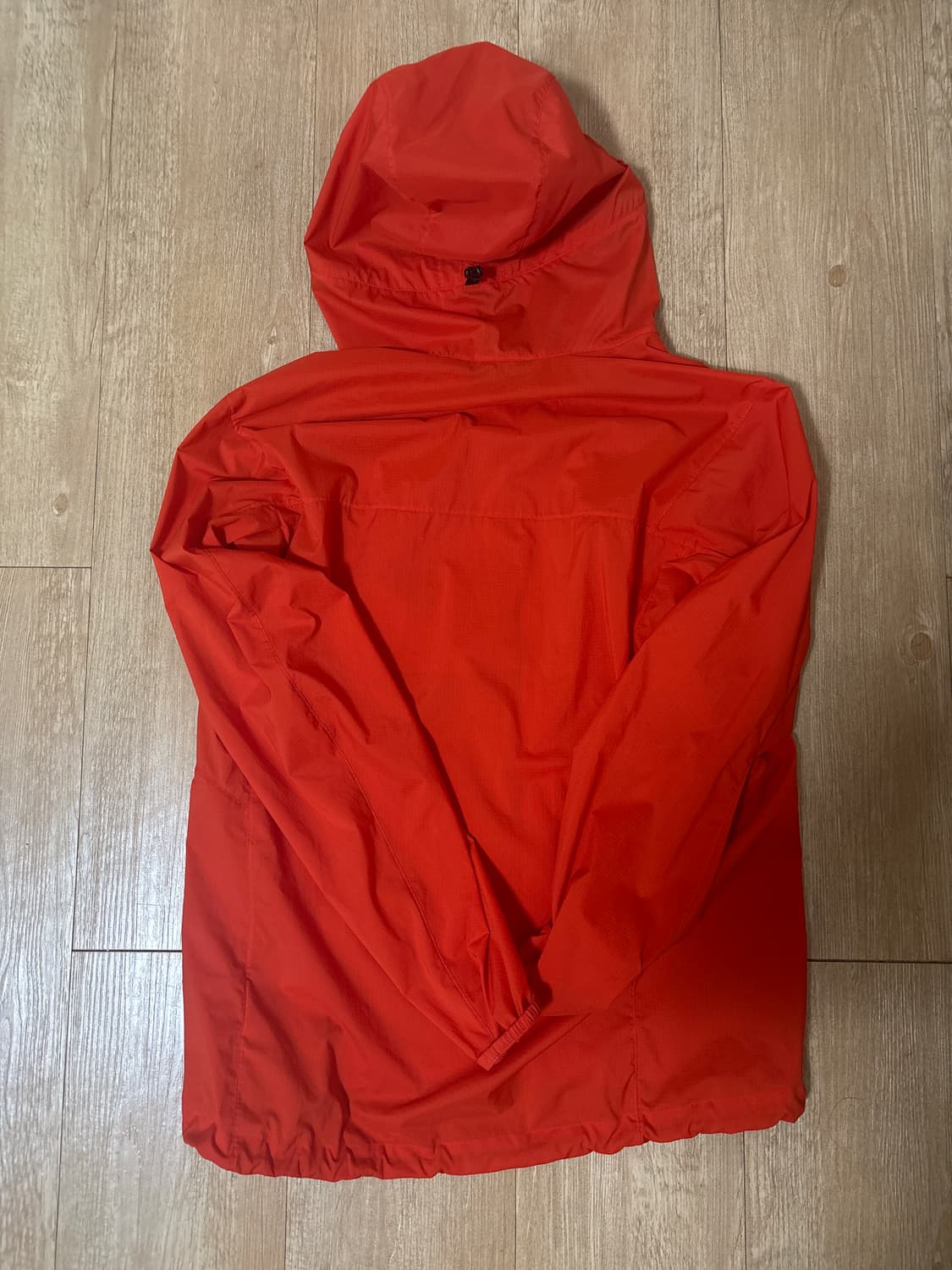 아크테릭스 스쿼미시 후디 레드색상 상품이미지3