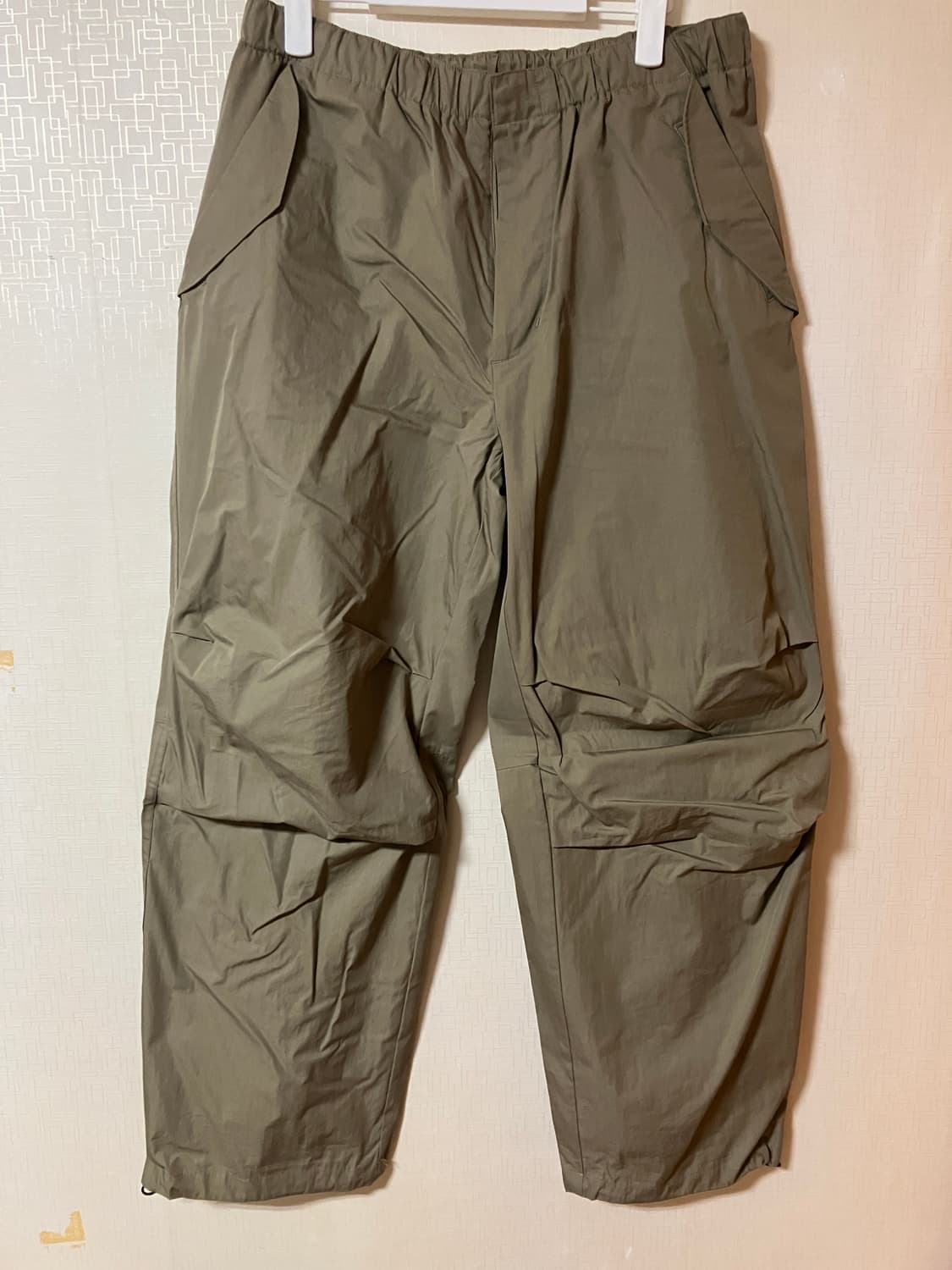 해칭룸 팬츠 상품이미지1