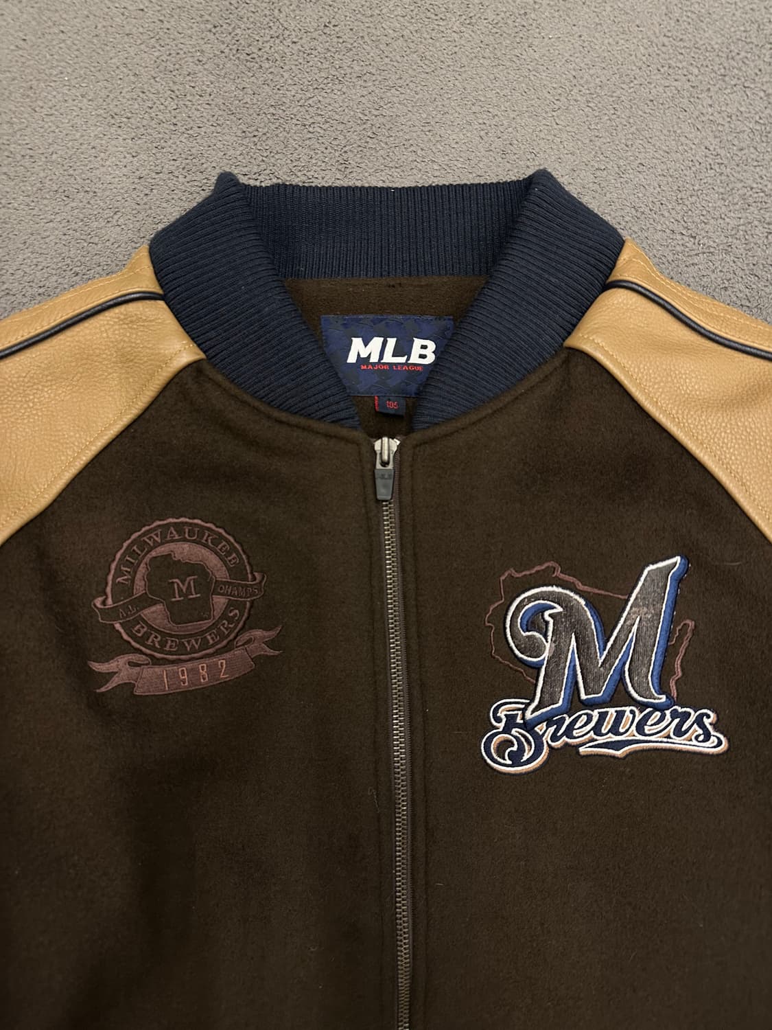 MLB 00s 밀워크 소가죽 바시티 처분  상품이미지2