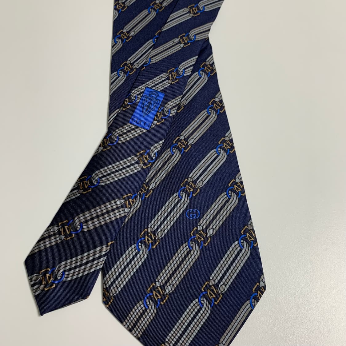 구찌(GUCCI) 클래식 명품 100실크 넥타이 GG심플로고 A+등급 상품이미지4