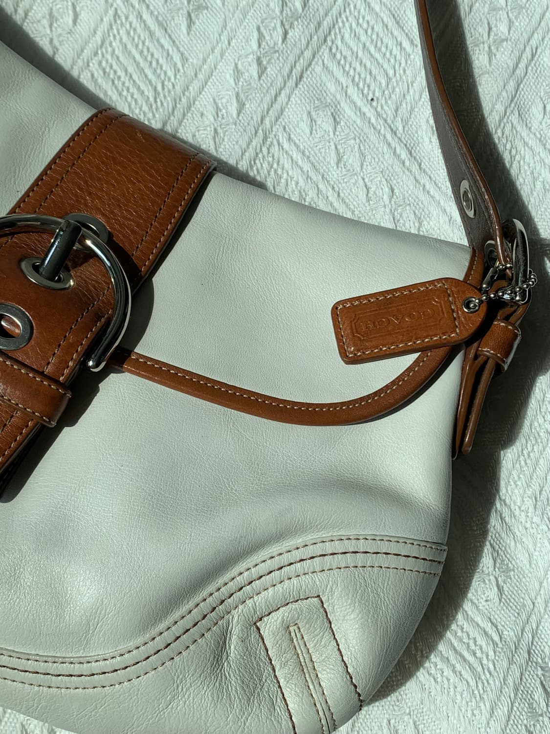 🤍 👜 Coach 화이트&카멜 소호 미디움 숄더백 상품이미지2