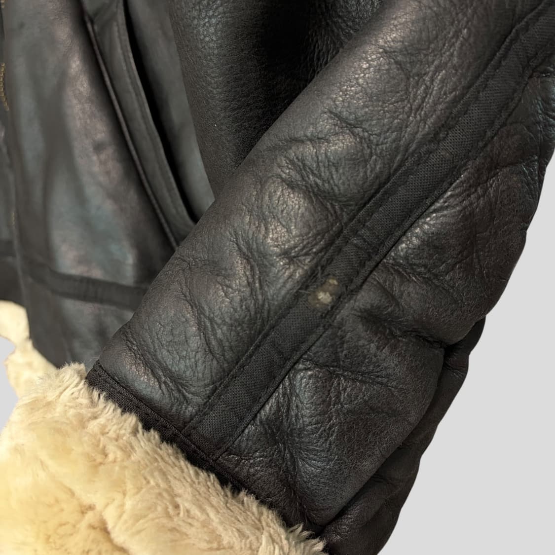 (LL)산토리 보스 커피 b-3 무스탕 자켓 상품이미지6