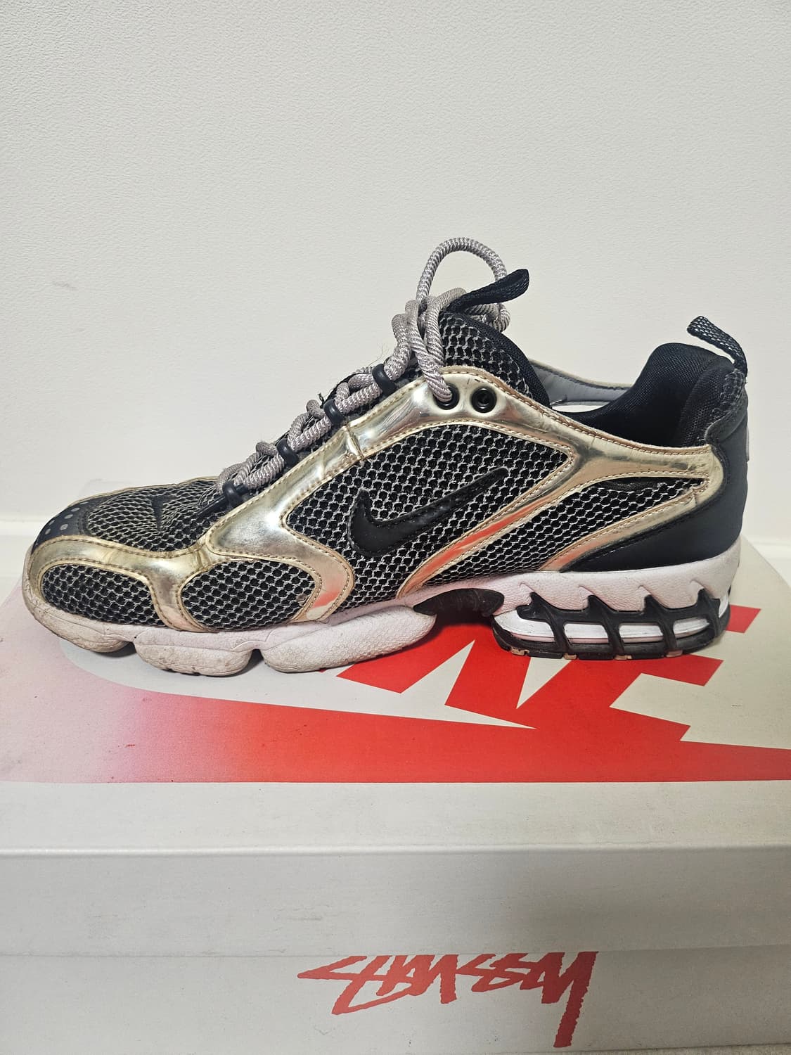 스투시 x 나이키 에어줌 스피리돈
 상품이미지3