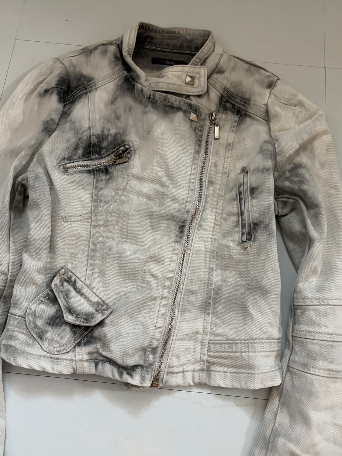 • Light Gray Tie Dye Crop Neck Buckle Ja 상품이미지2