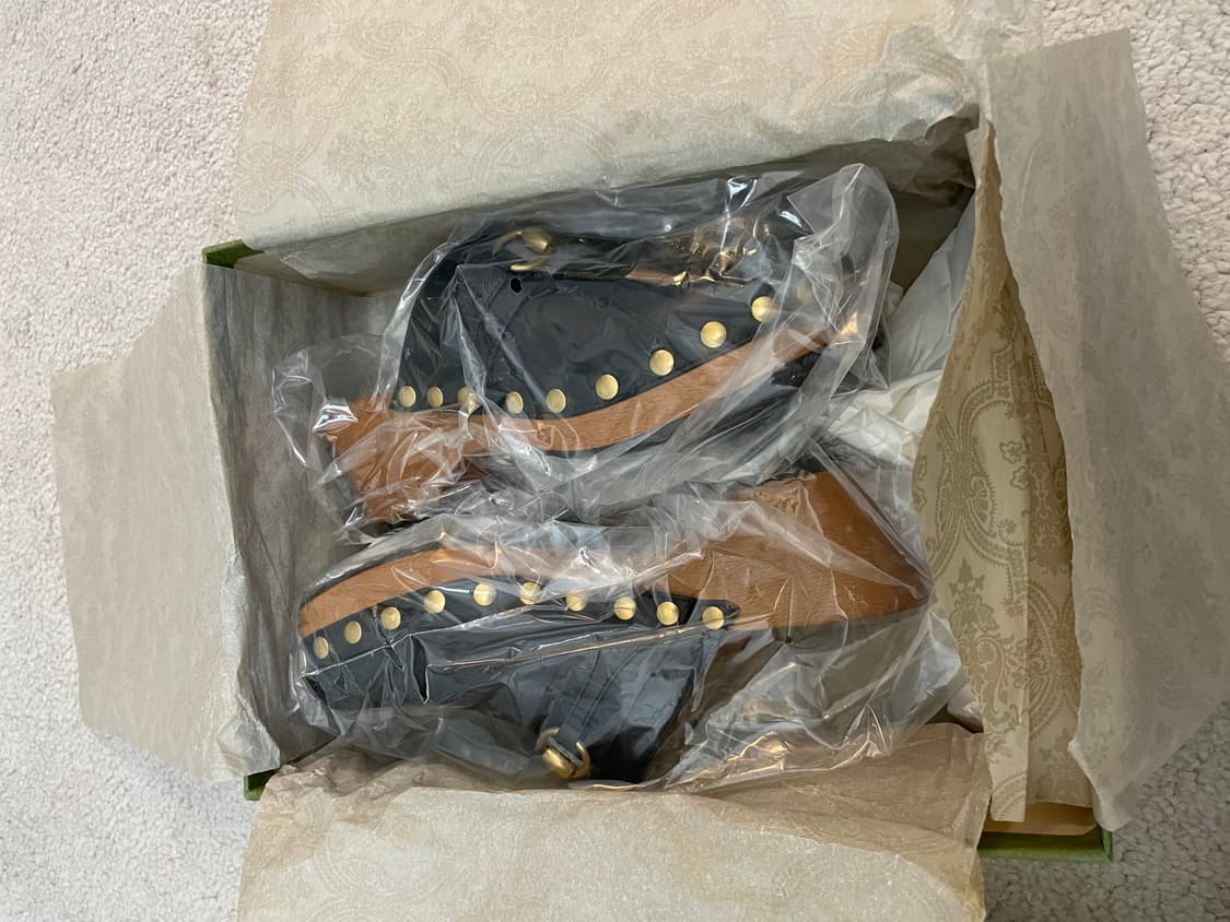 구찌 클로그 뮬 블랙 38.5(255) 새상품 상품이미지5