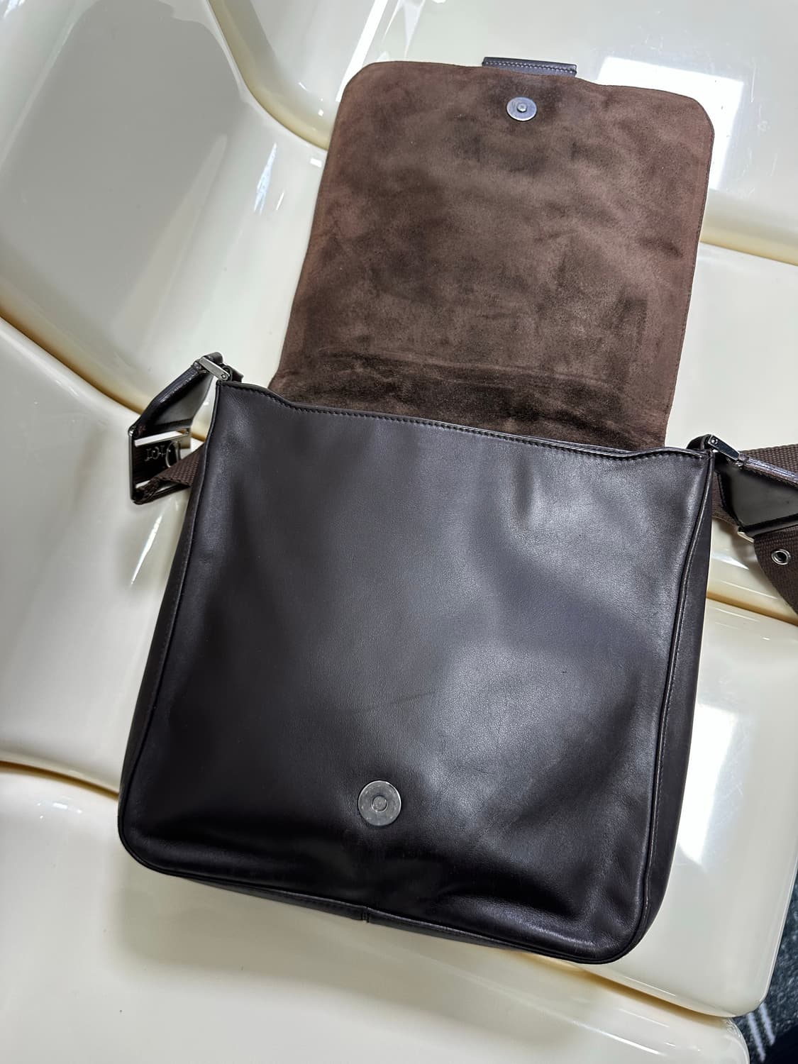 [A 정품] 디올 스트릿 시크 크로스백 상품이미지8