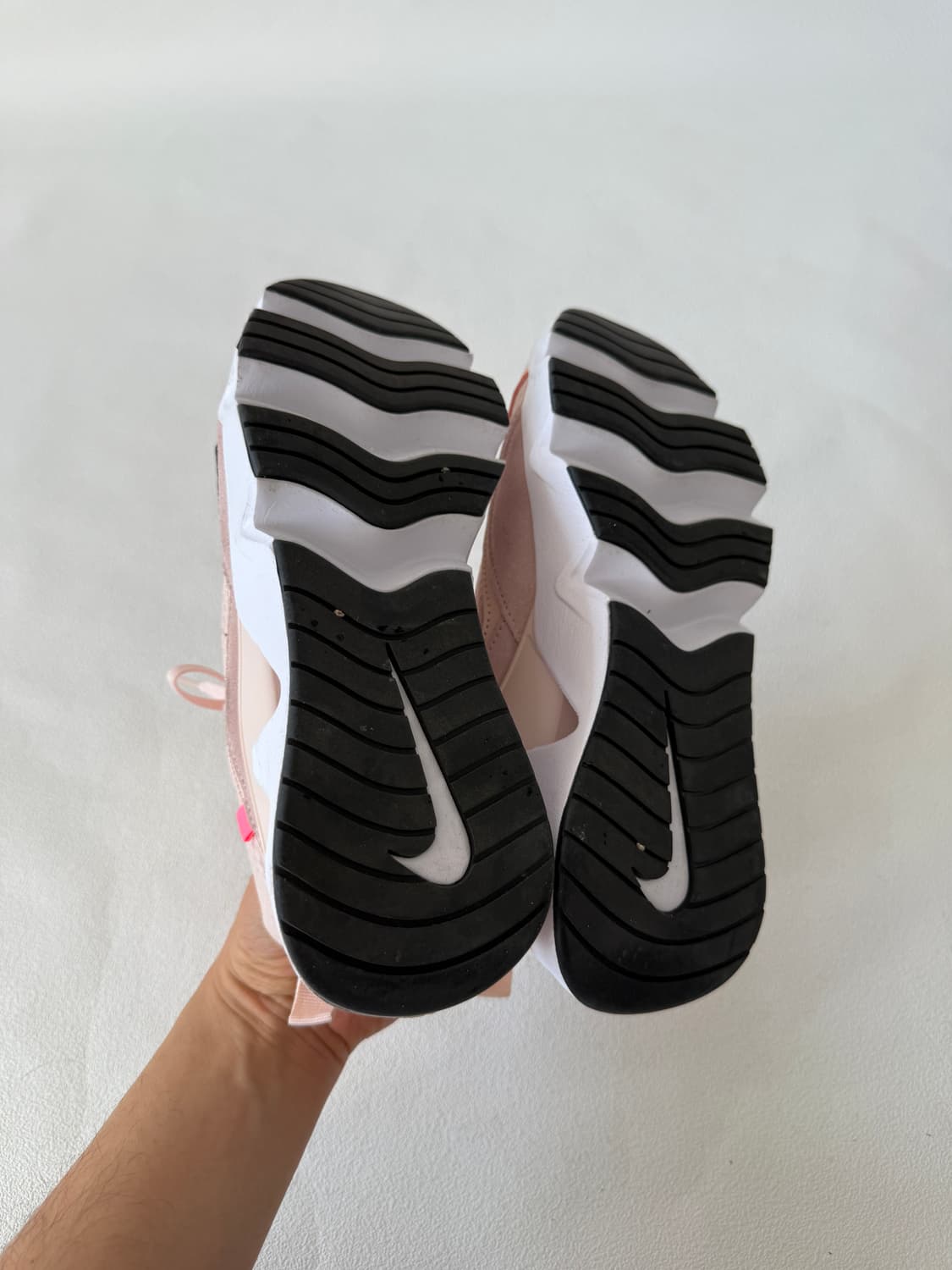 [235]나이키(NIKE) 라이즈 스니커즈 상품이미지8