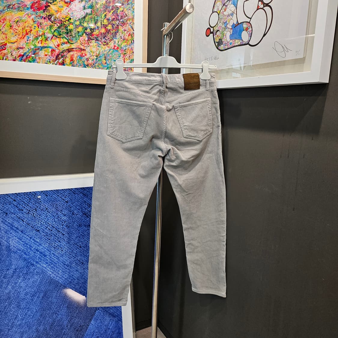 톰포드 슬림 핏 스웨이드 패치 코듀로이 팬츠 상품이미지4