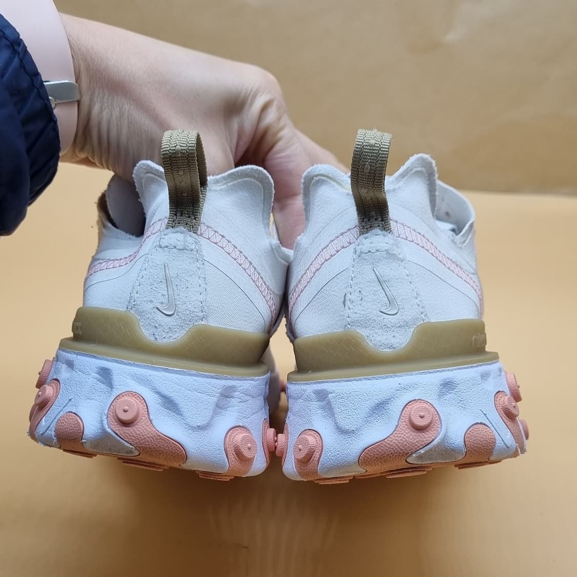 나이키 리액트 엘리먼트55 여성운동화235. 상품이미지4