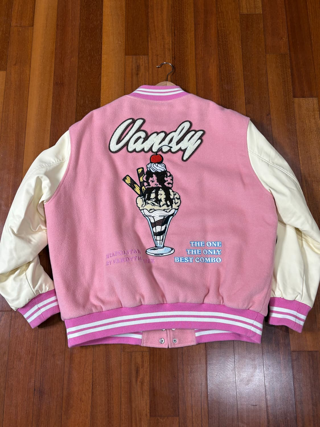 반디더핑크 바시티 자켓 아이스크림 핑크 상품이미지3