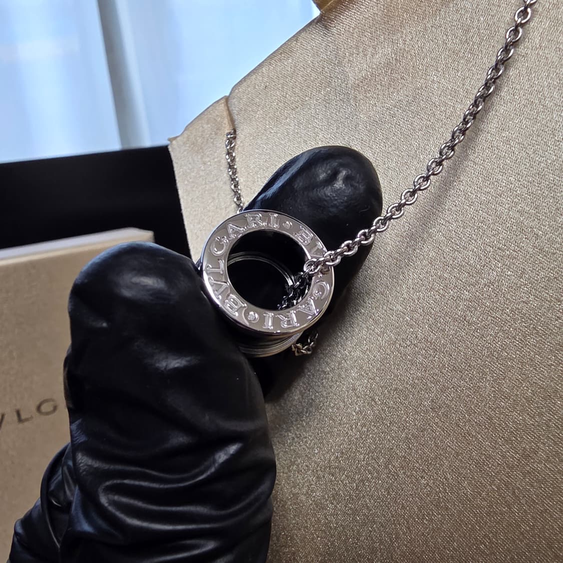 {클로젯}[백화점 풀셋][미시착 새상품]불가리 세이브 더 칠드런 목걸이 상품이미지3