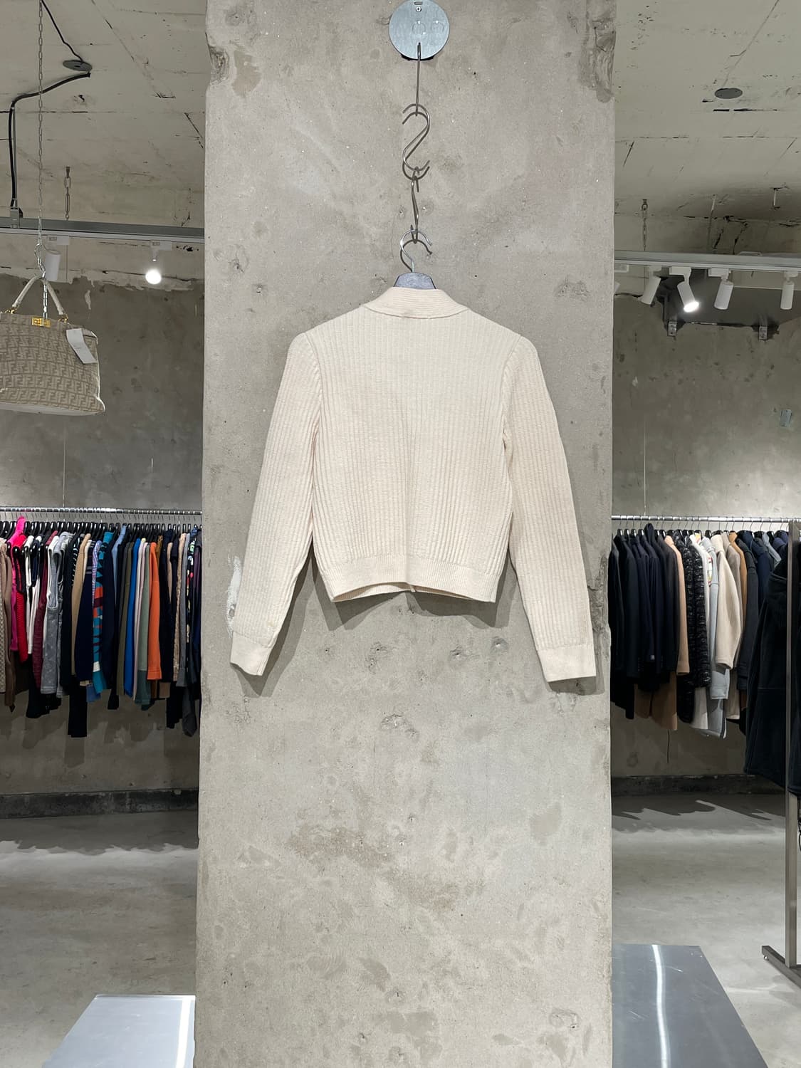 산드로 아이보리 체인 트리밍 버튼 가디건 상품이미지6