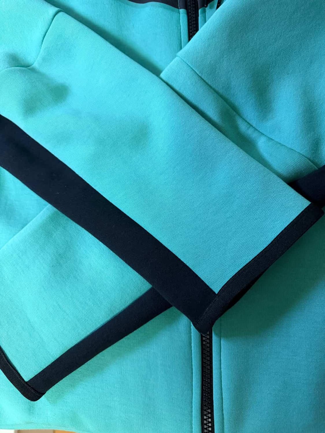 센트럴 씨 착용 나이키 테크팩 워시드틸 XXL 상품이미지5