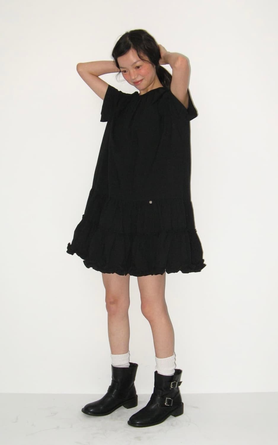 론론 FRILL SHORT SLEEVE ONEPIECE DRESS 상품이미지3