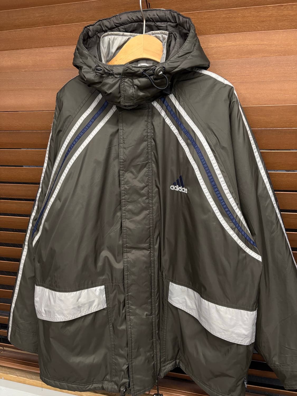 아디다스 올드스쿨  스키웨어 빅로고 패딩 점퍼 상품이미지1