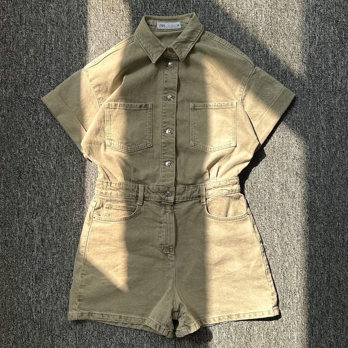 자라 카키 데님 점프슈트 상품이미지1