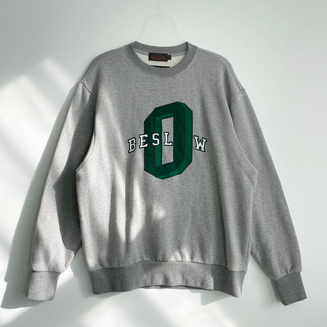 F1 BESLOW 비슬로우 맨투맨 L사이즈 상품이미지1