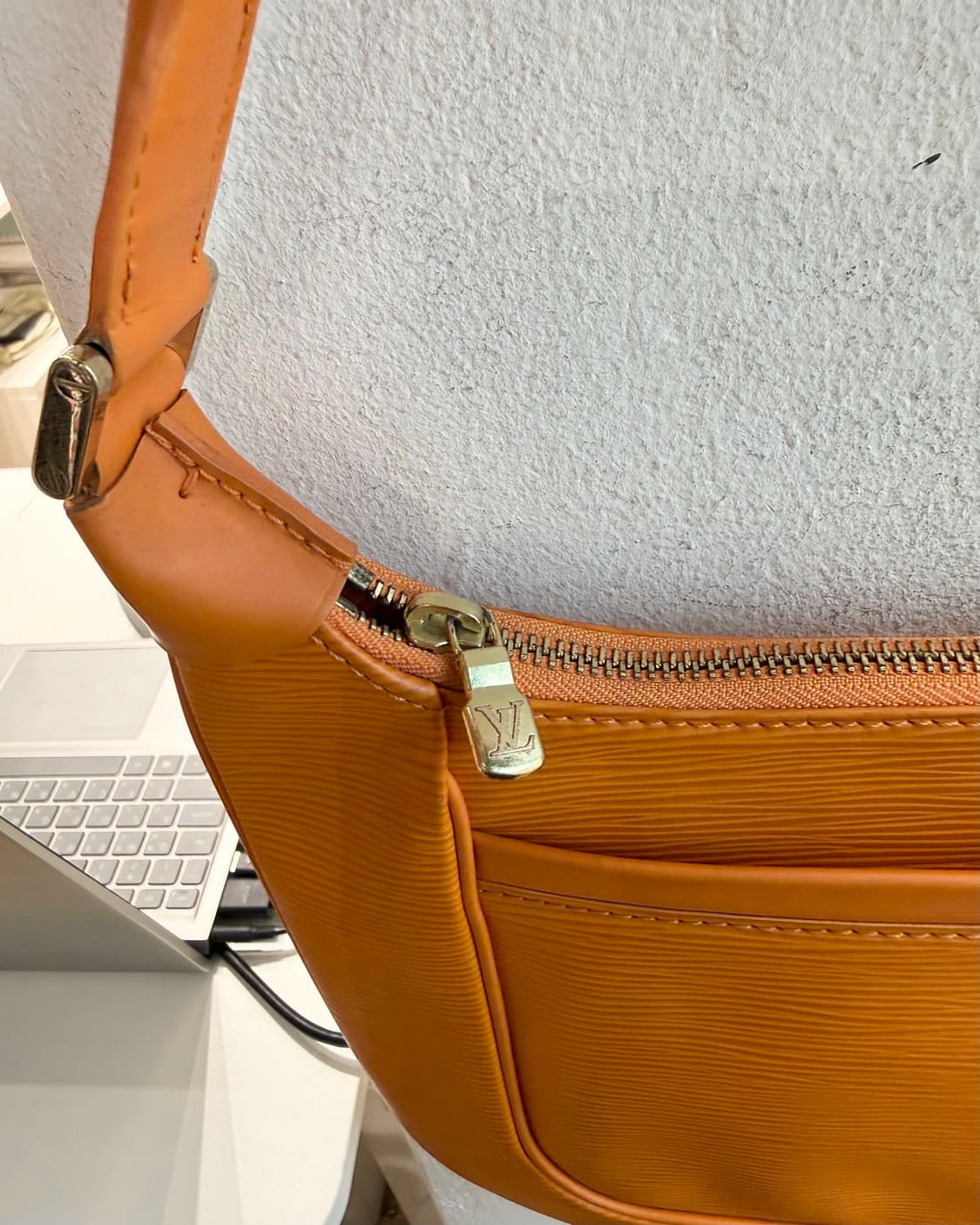 루이비통 오렌지 에삐 맛시 숄더백  상품이미지4