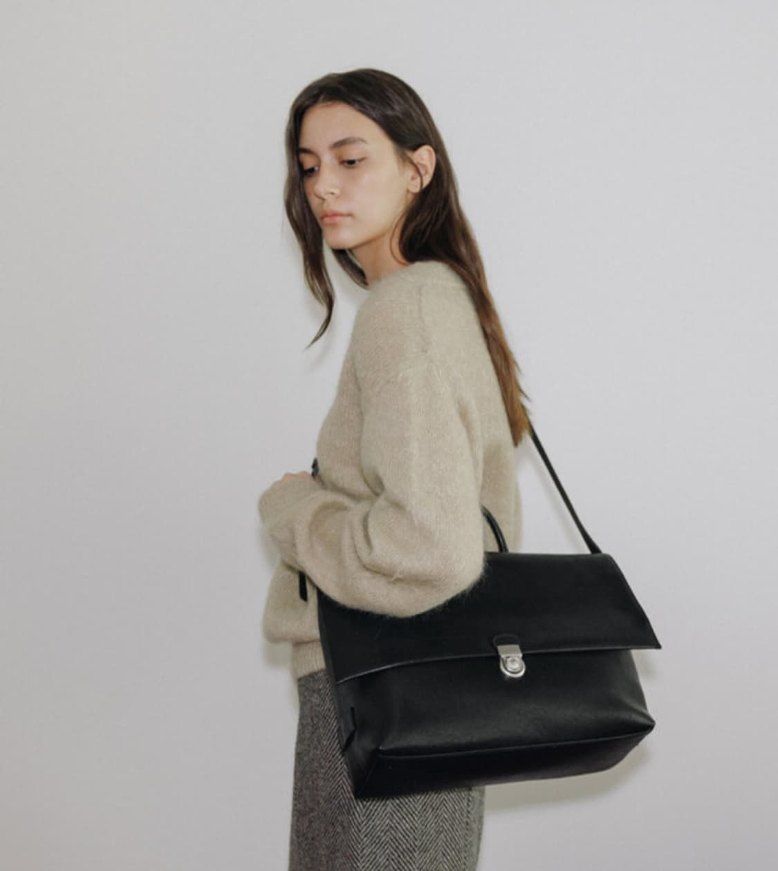 몽드몽드 SOFTMAIL BRIEFCASE BAG - BLACK판매합니다 상품이미지1