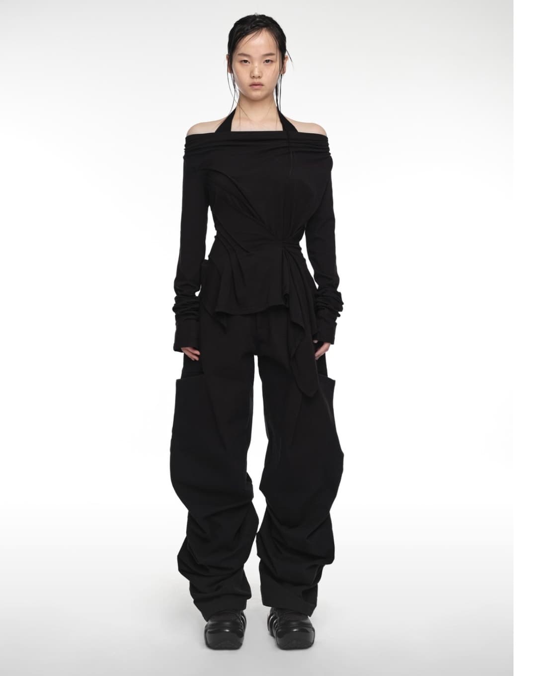 나체 INCLINE DRAPING LONG SLEEVE BLACK 상품이미지4