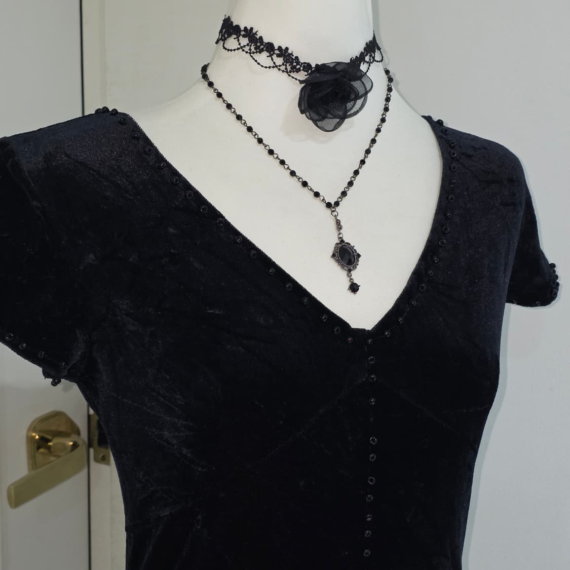 일본빈티지)블랙 벨벳 로맨틱 고딕로리타st 비즈 롱원피스 상품이미지2