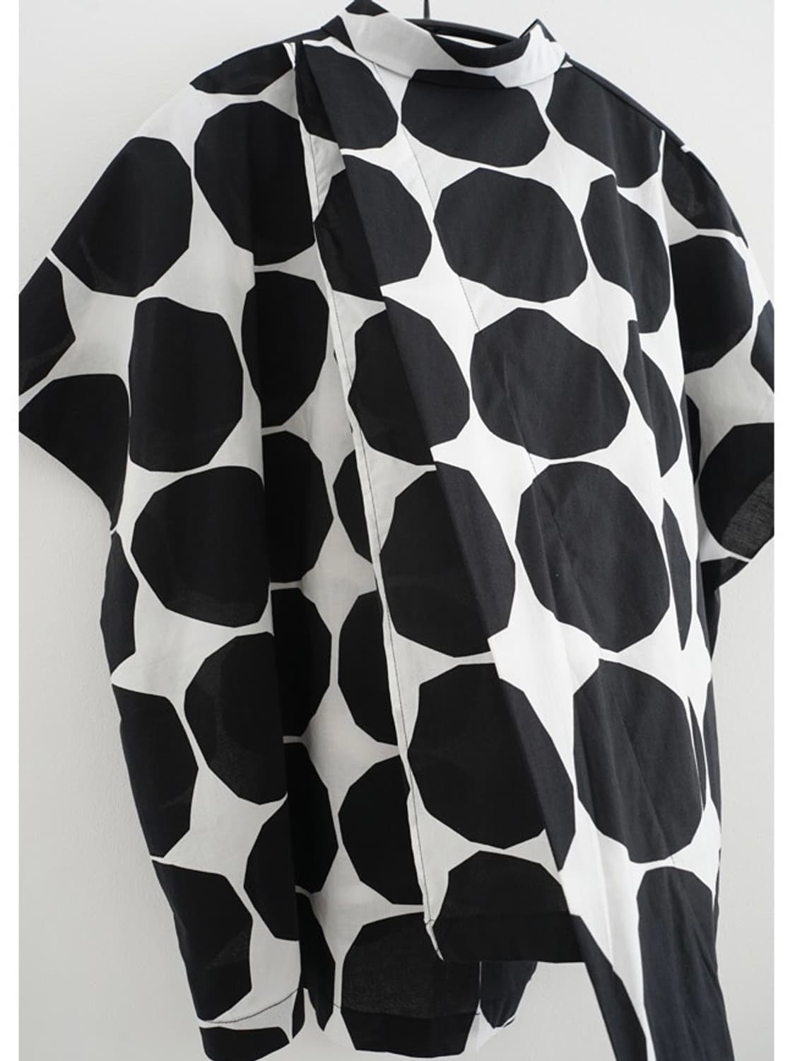 에프터먼데이 big dot back slit shirts 상품이미지9
