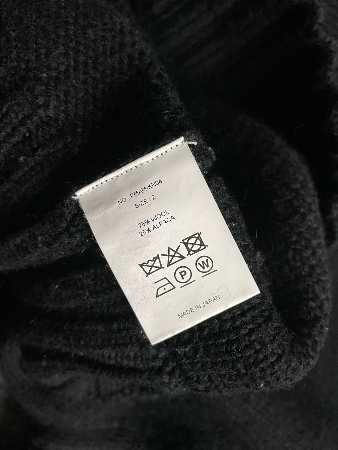 피그벨 21AW 알파카울 레드크로스 니트 잉크블랙 상품이미지7