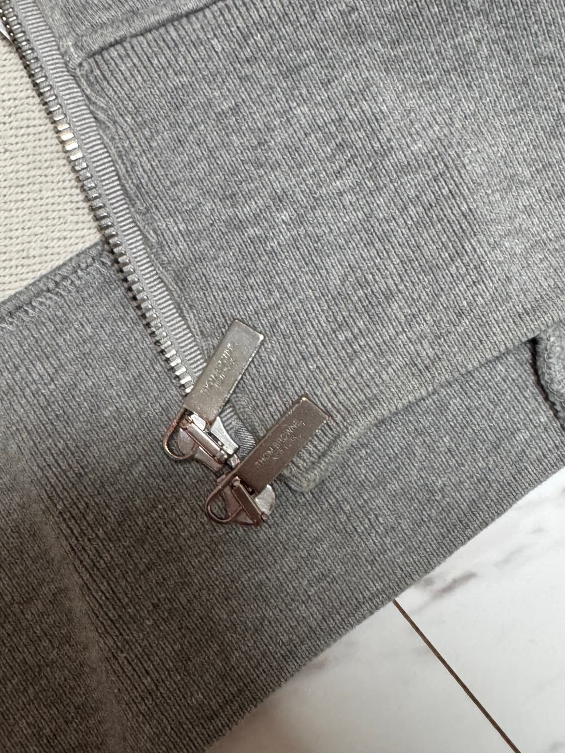 톰브라운 후드집업 3사이즈 상품이미지5